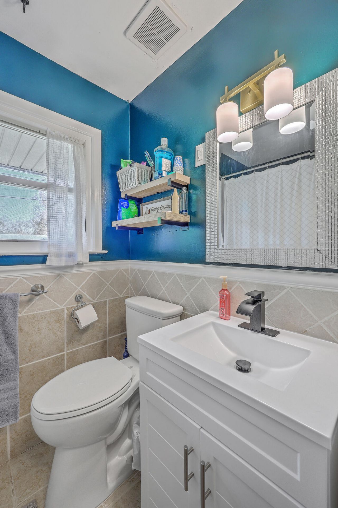 5813 Stewart Street Photo 17