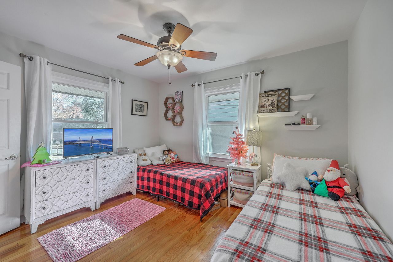 5813 Stewart Street Photo 20