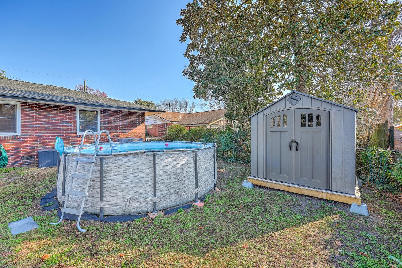 5813 Stewart Street Photo 28