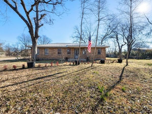 448 S Bateman Road, Fairfield, TX 75840