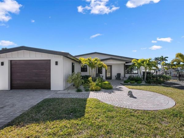 401 28TH STREET, HOLMES BEACH, FL 34217