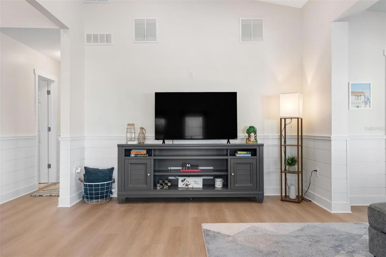 401 28th Street, Holmes Beach, FL 34217 Photo