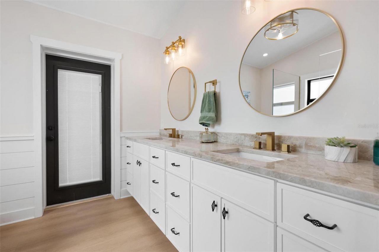 401 28th Street, Holmes Beach, FL 34217 Photo