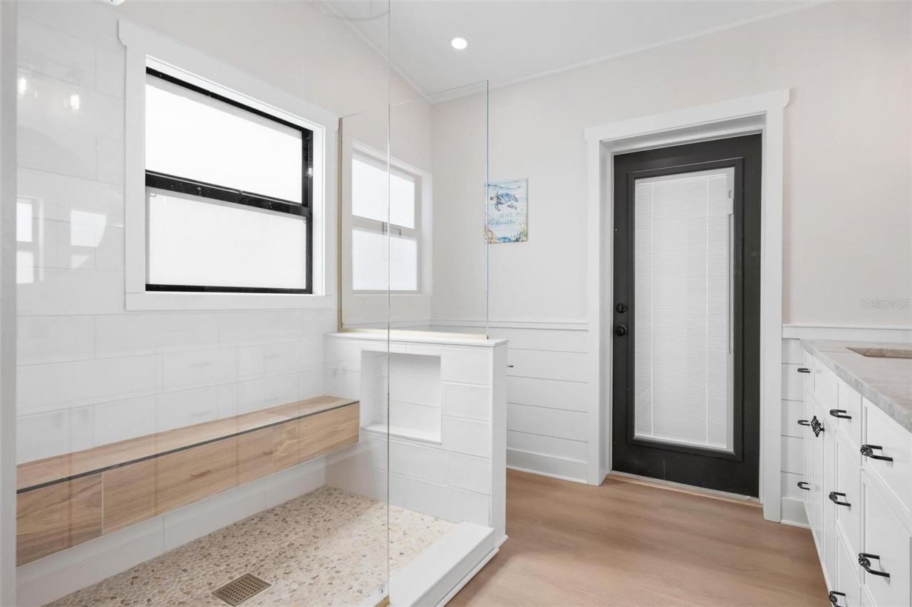 401 28th Street, Holmes Beach, FL 34217 Photo