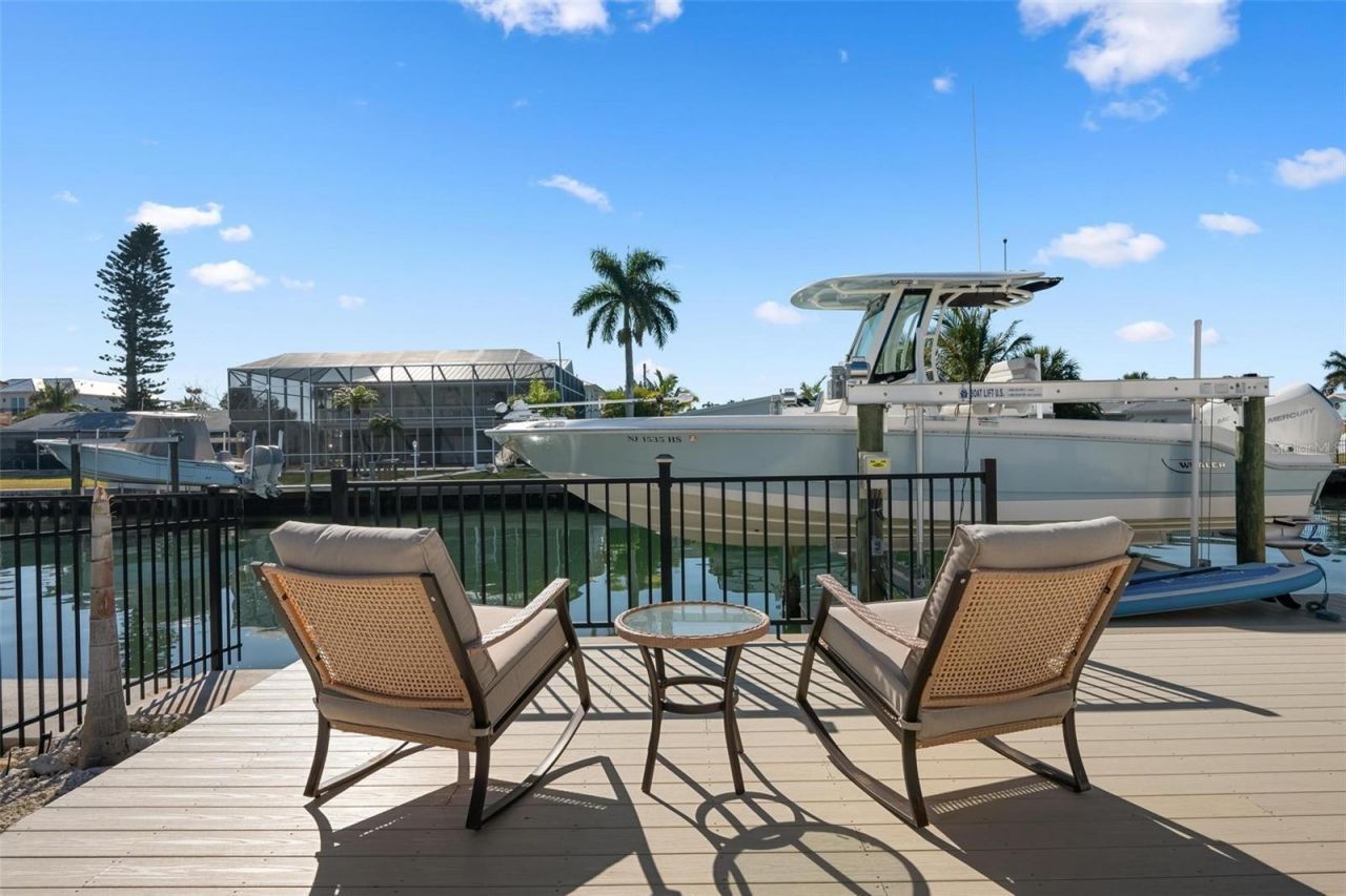 401 28th Street, Holmes Beach, FL 34217 Photo