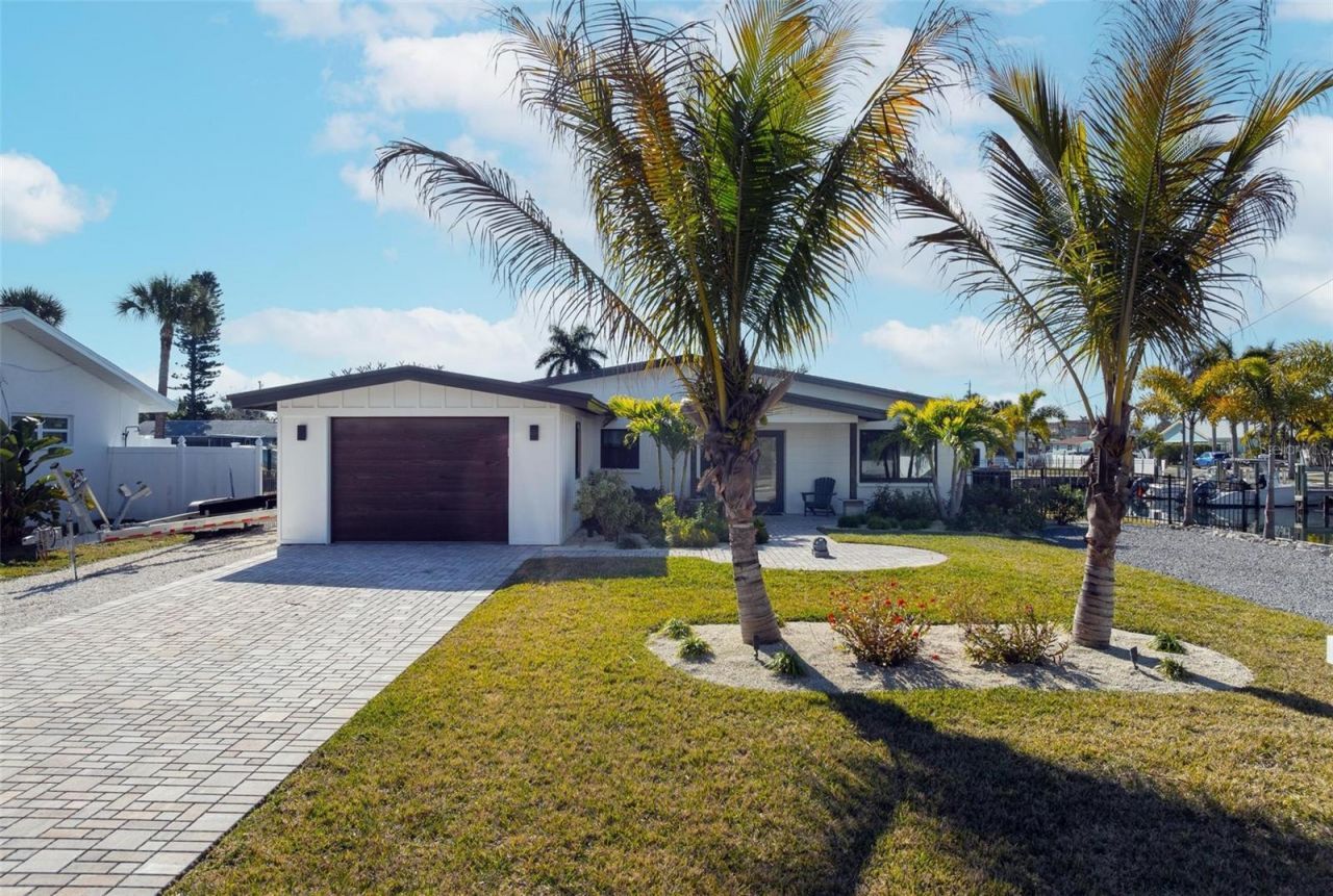 401 28th Street, Holmes Beach, FL 34217 Photo