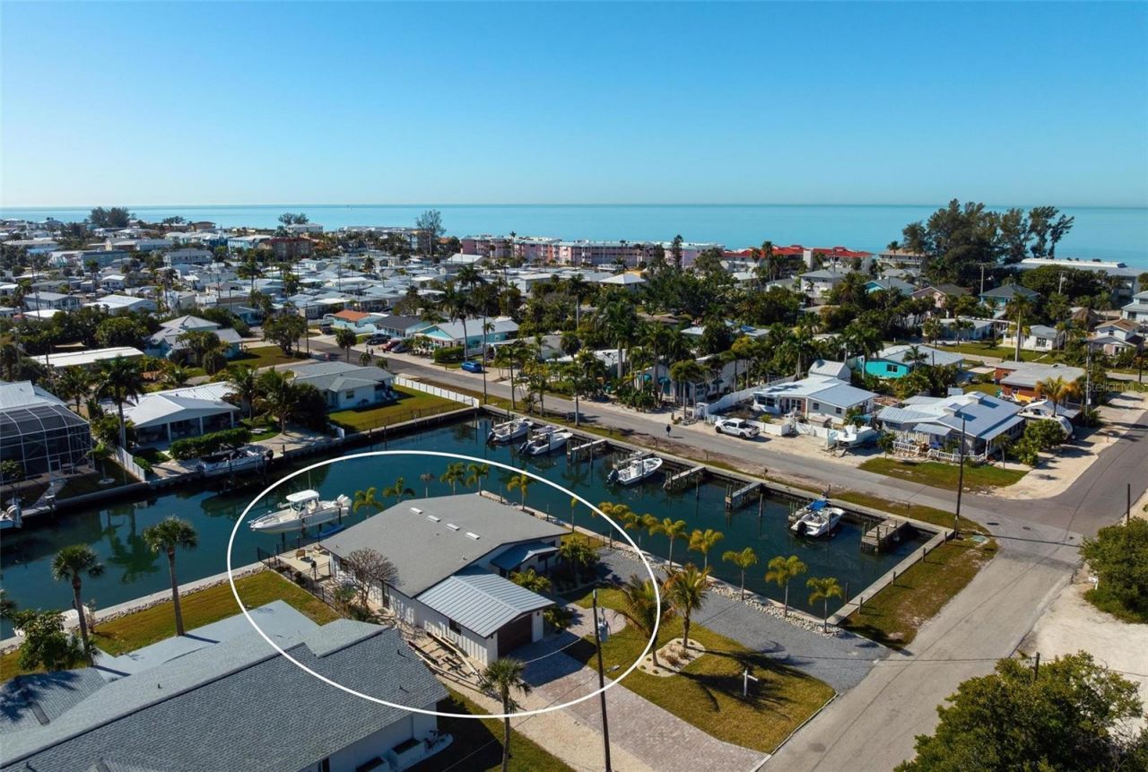 401 28th Street, Holmes Beach, FL 34217 Photo