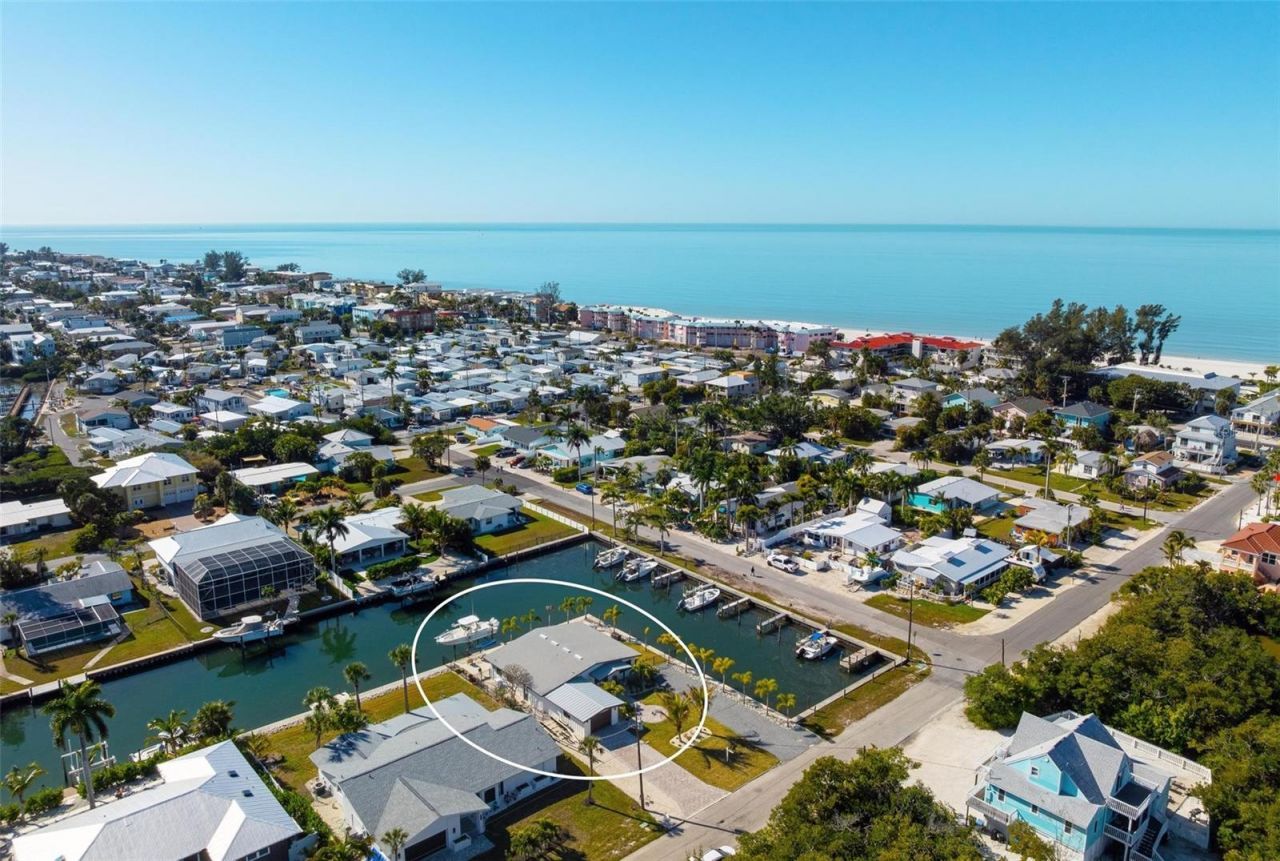401 28th Street, Holmes Beach, FL 34217 Photo