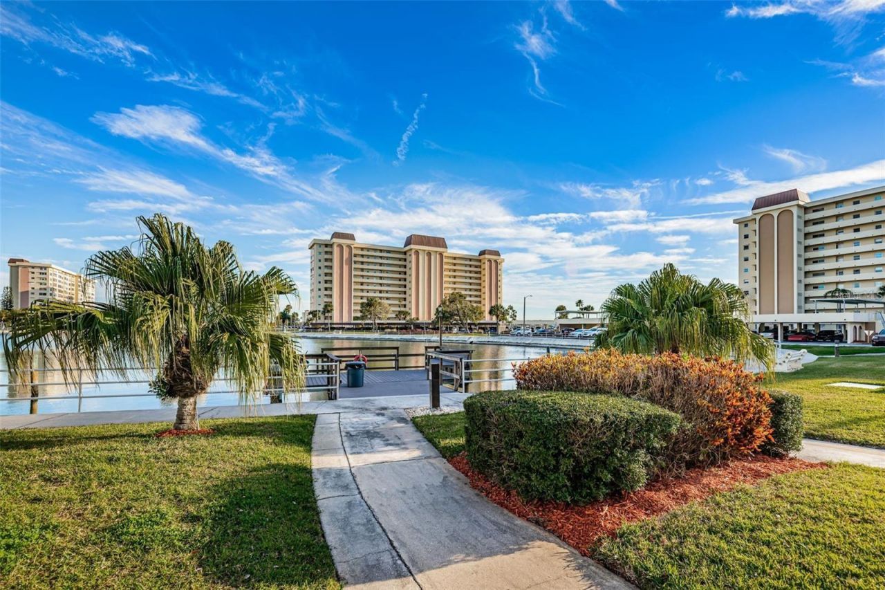 4550 Cove Circle, Unit 106, Saint Petersburg, FL 33708 Photo
