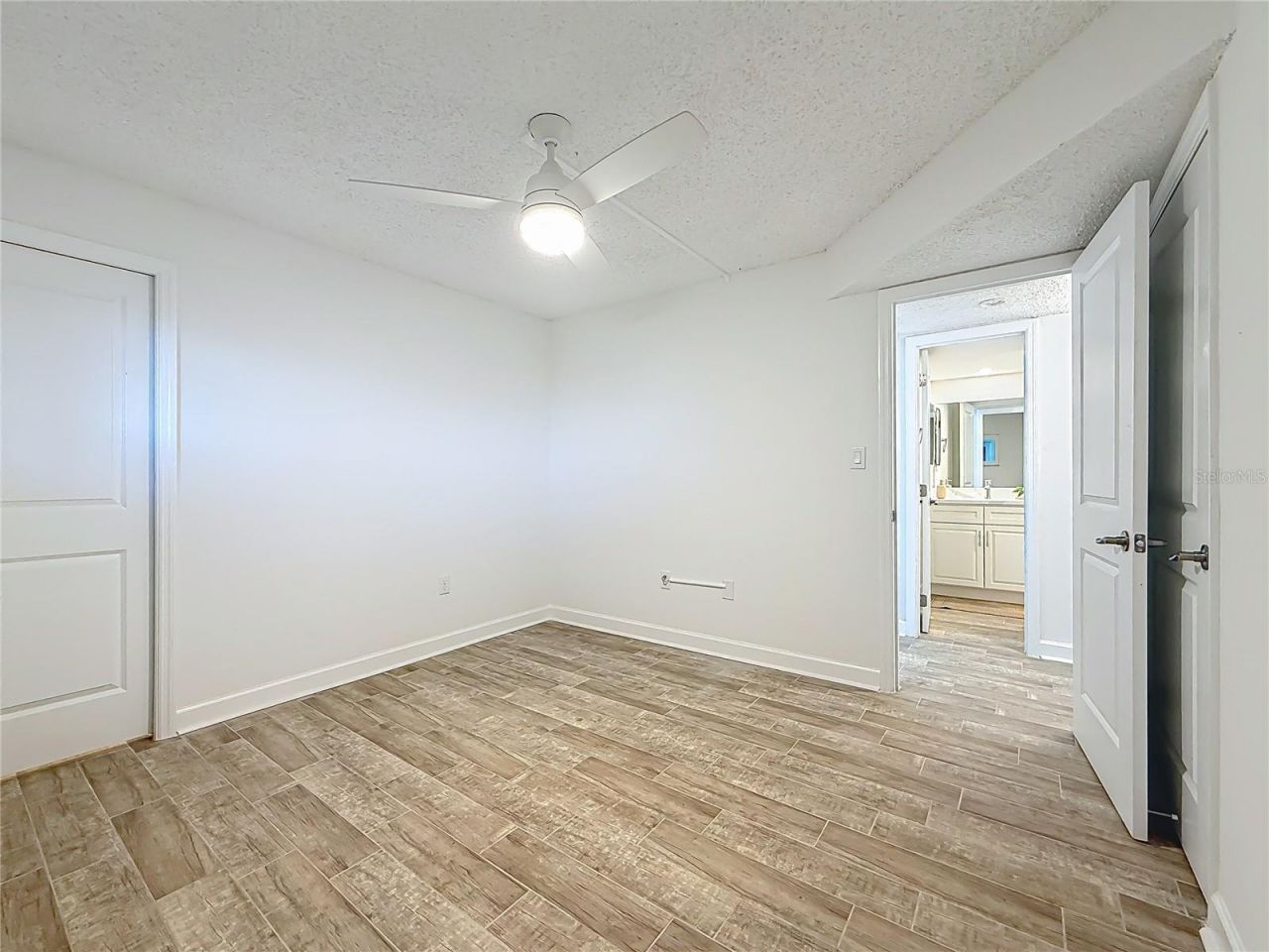 4550 Cove Circle, Unit 106, Saint Petersburg, FL 33708 Photo