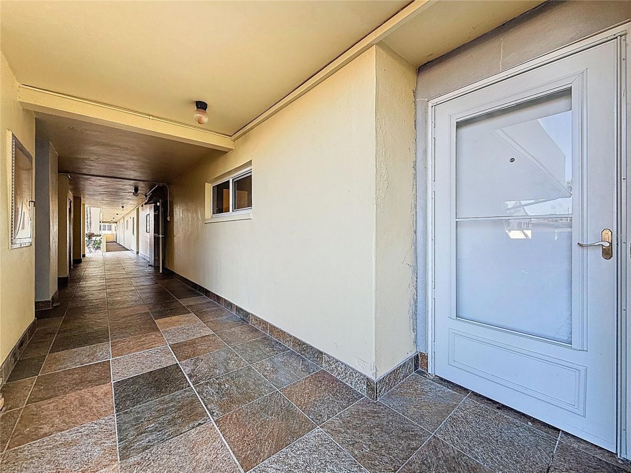 4550 Cove Circle, Unit 106, Saint Petersburg, FL 33708 Photo