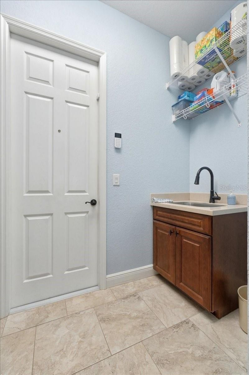 719 Teaberry Trail, Polk City, FL 33868 Photo