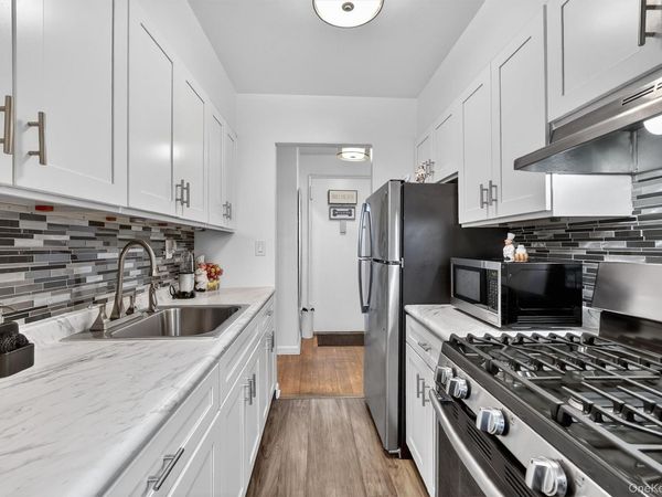 1300 Midland Avenue, Unit A50, Yonkers, NY 10704