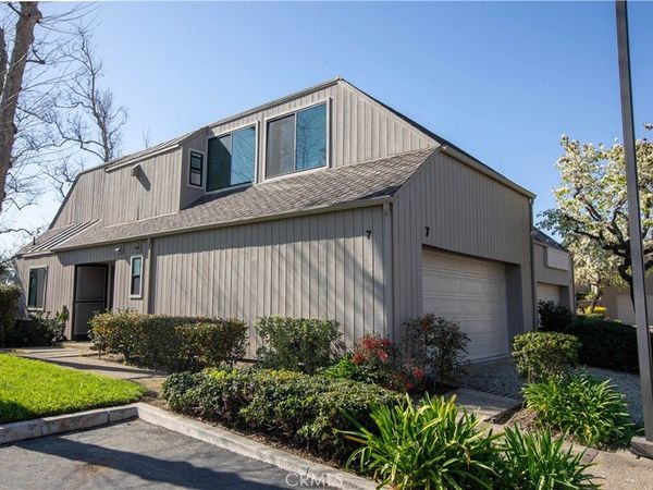 7 Sweetwater, Unit 11, Irvine, CA 92603
