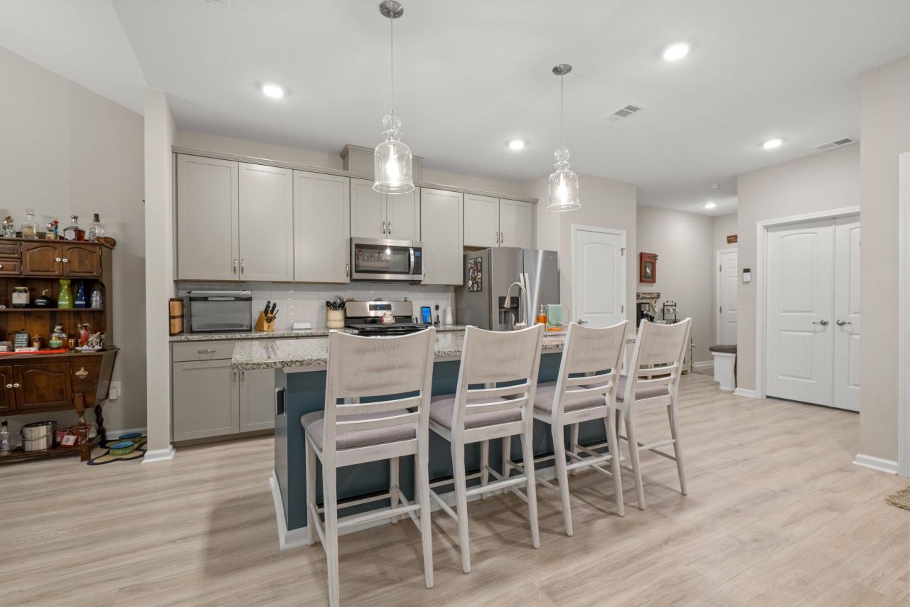 4061 Taranto Loop Photo 12