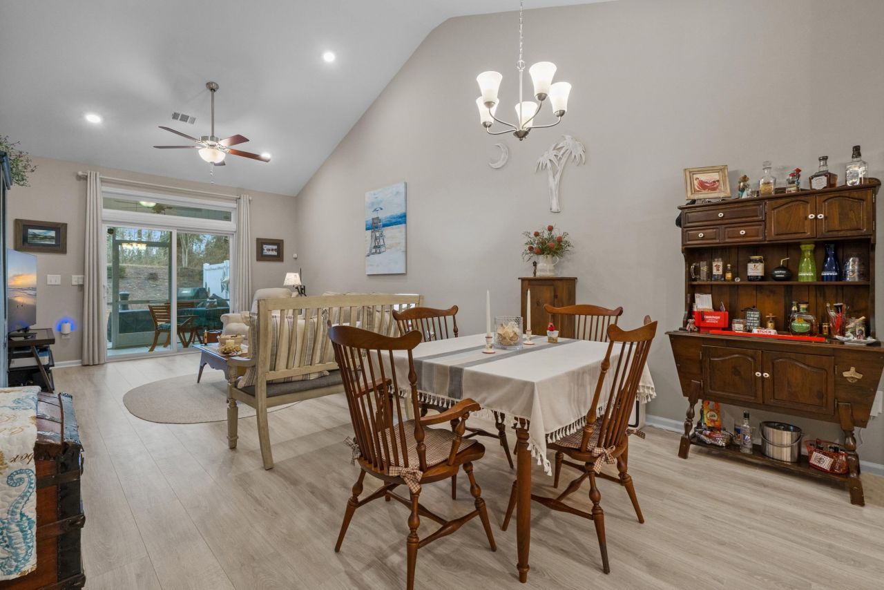 4061 Taranto Loop Photo 15