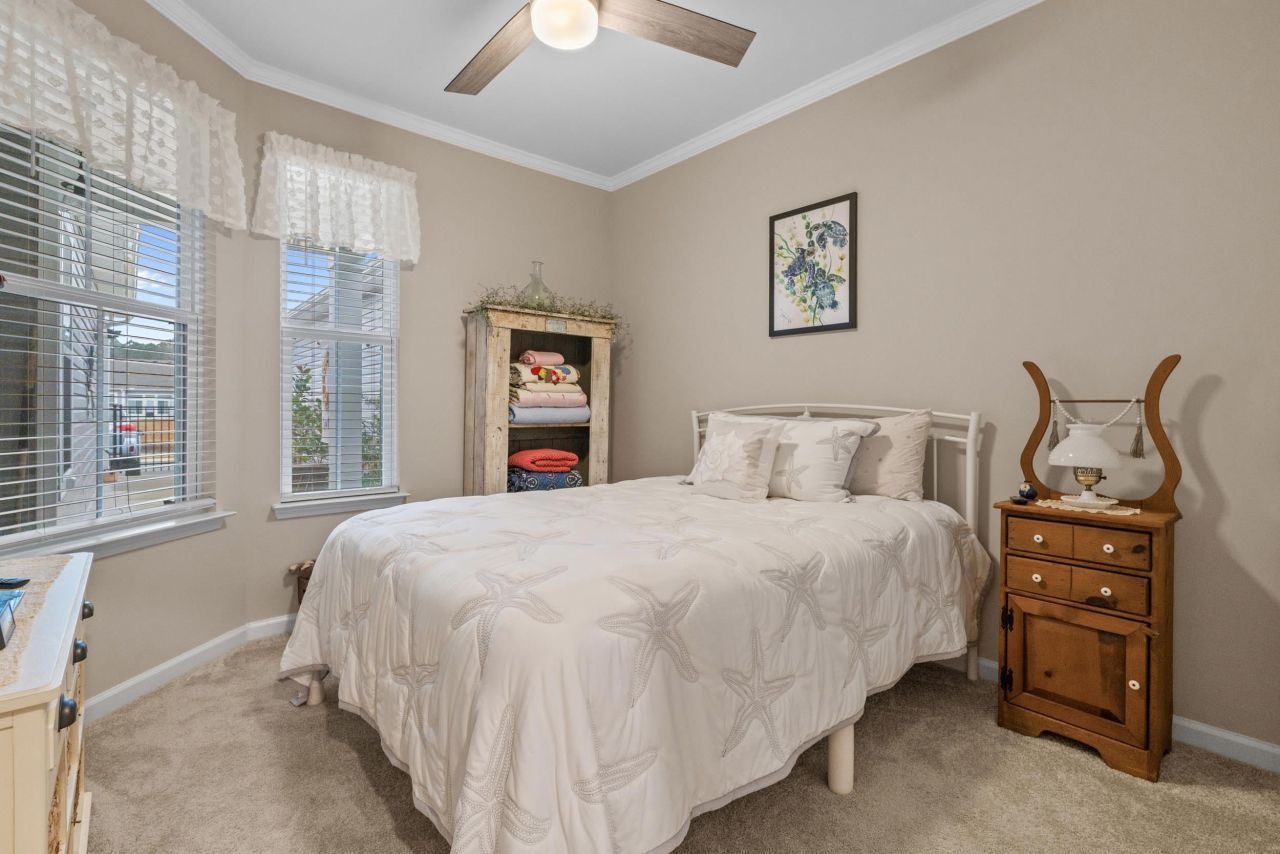 4061 Taranto Loop Photo 24