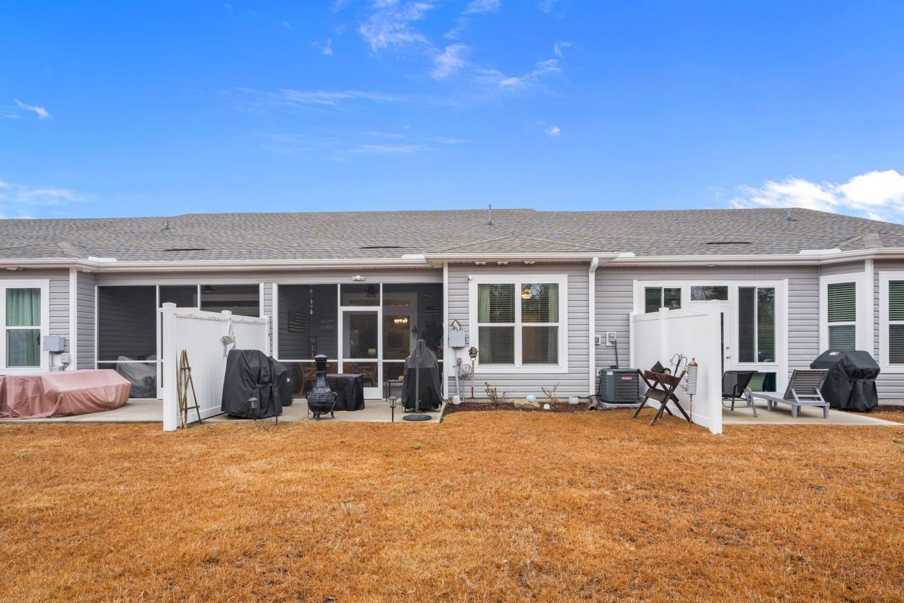 4061 Taranto Loop Photo 33