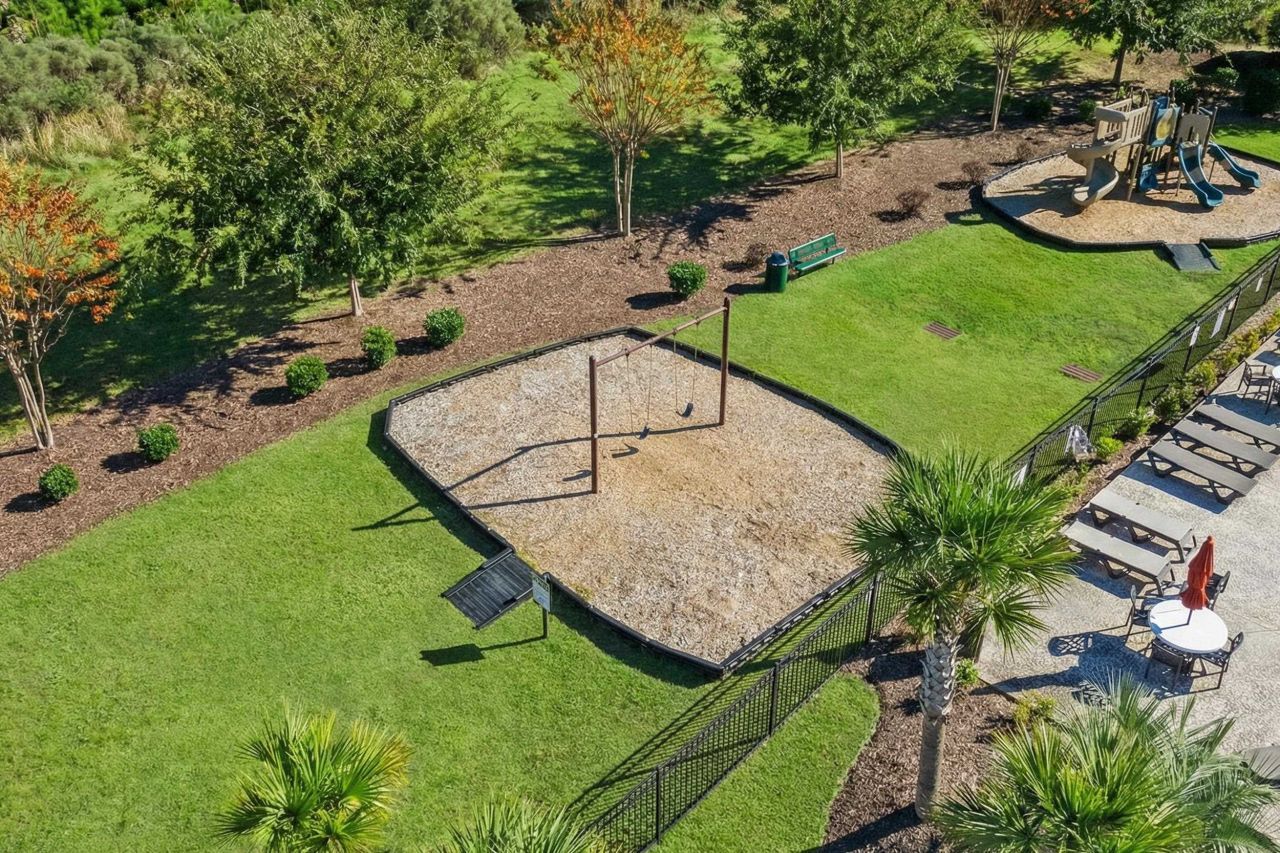 4061 Taranto Loop Photo 40