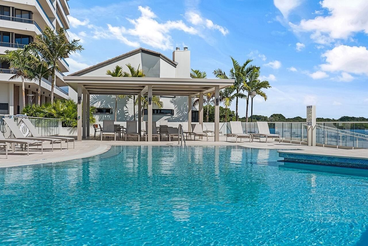 100 Lakeshore Drive, Unit 252, North Palm Beach, FL 33408 Photo