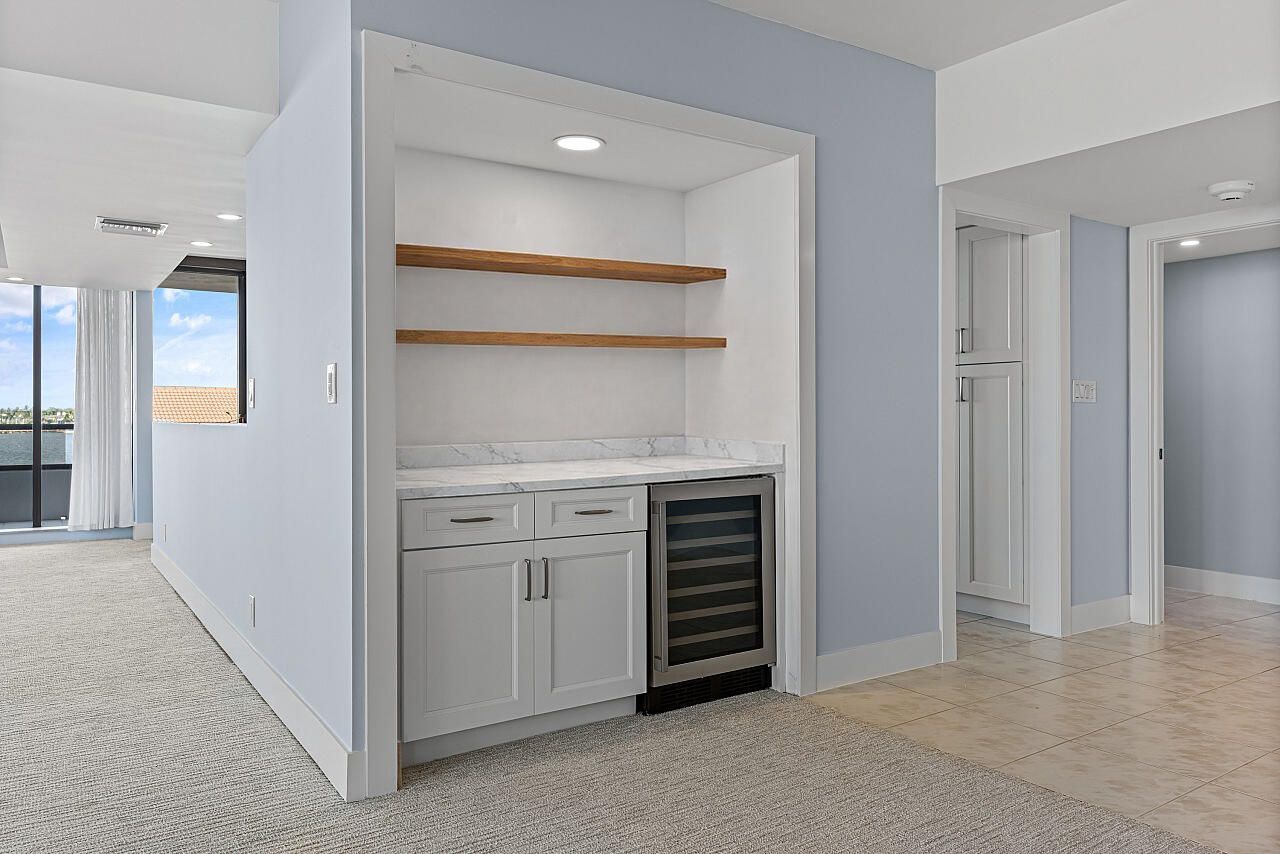 100 Lakeshore Drive, Unit 252, North Palm Beach, FL 33408 Photo