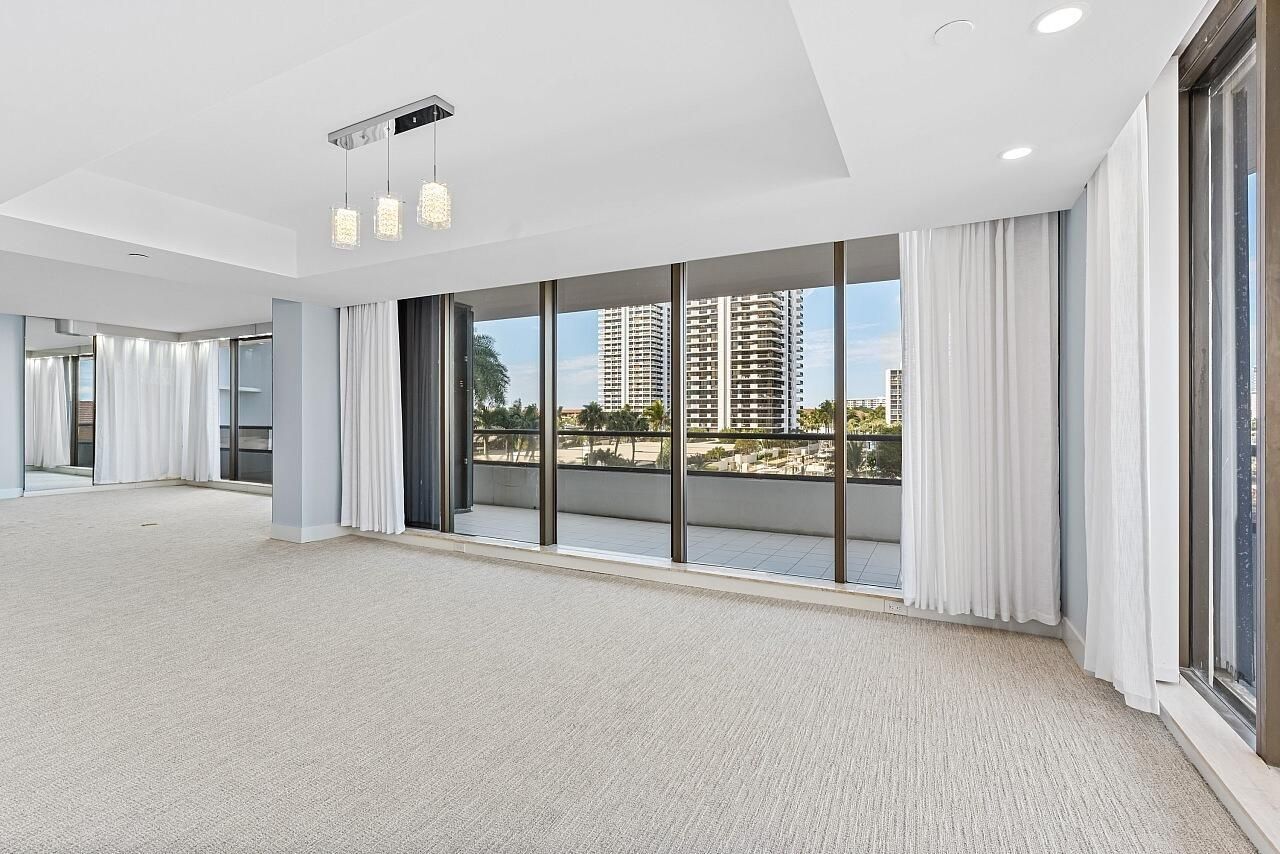 100 Lakeshore Drive, Unit 252, North Palm Beach, FL 33408 Photo