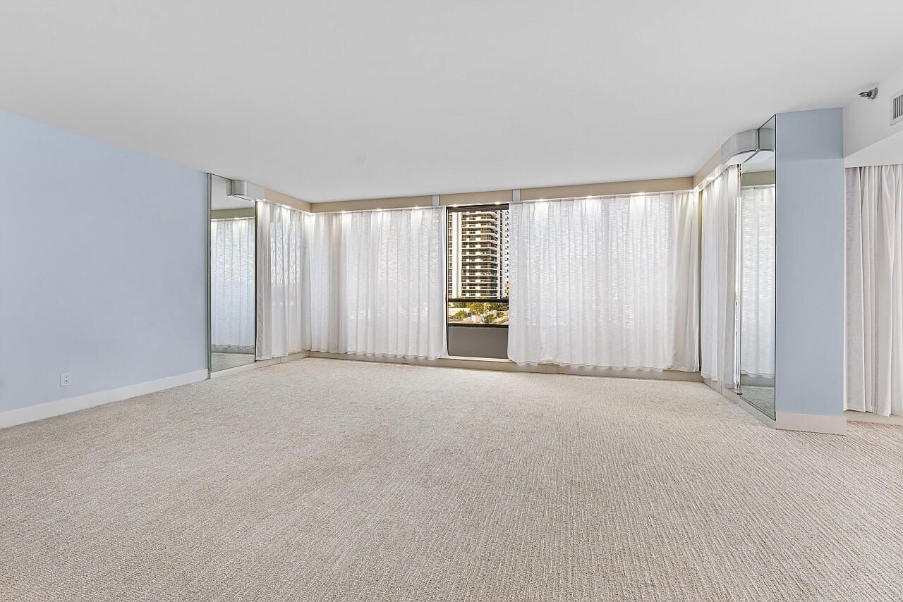 100 Lakeshore Drive, Unit 252, North Palm Beach, FL 33408 Photo