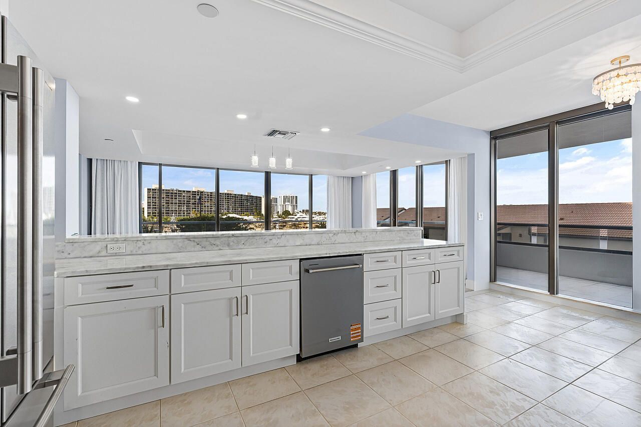 100 Lakeshore Drive, Unit 252, North Palm Beach, FL 33408 Photo