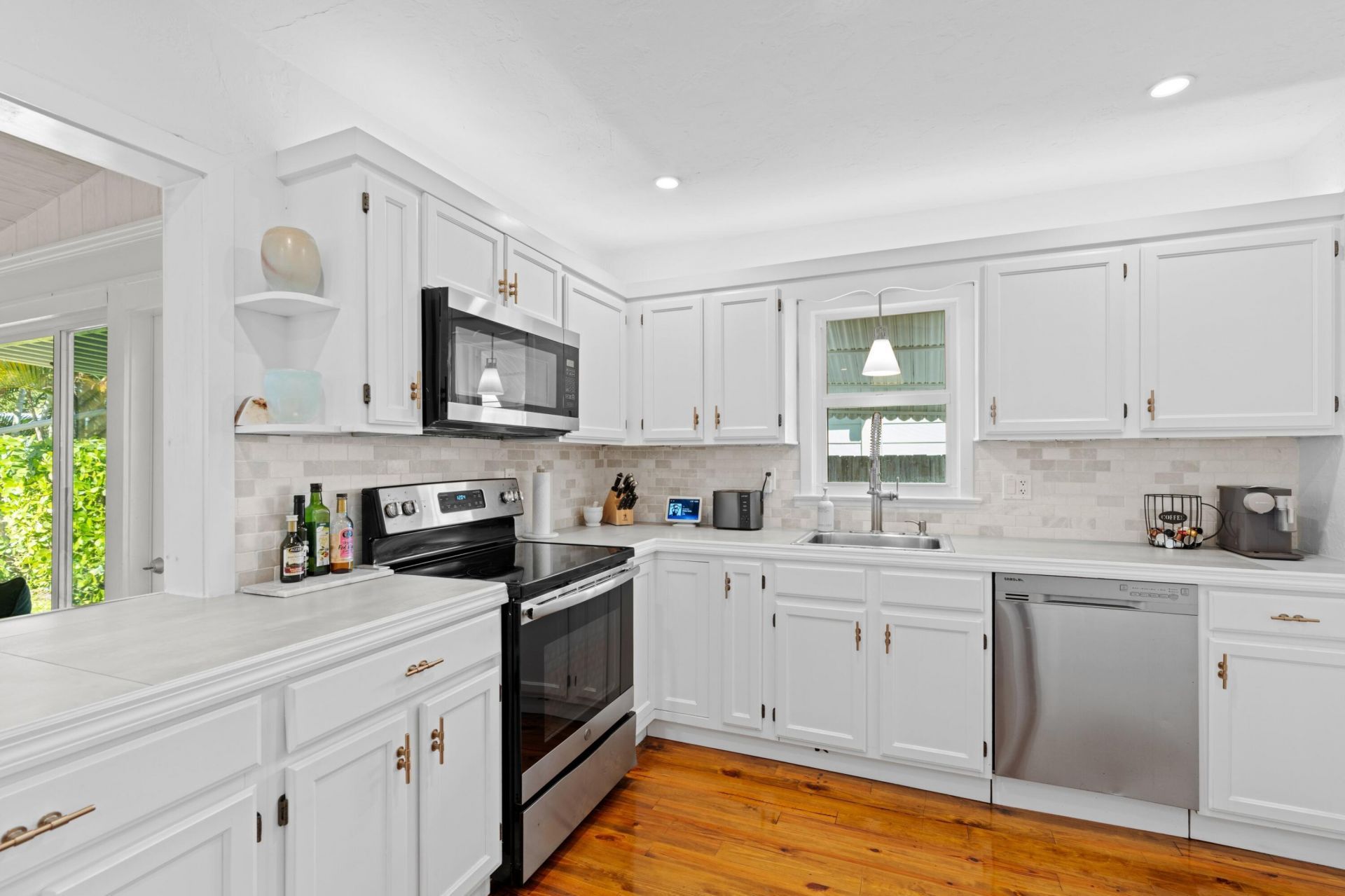 1517 N Palmway, Lake Worth Beach, FL 33460 Photo