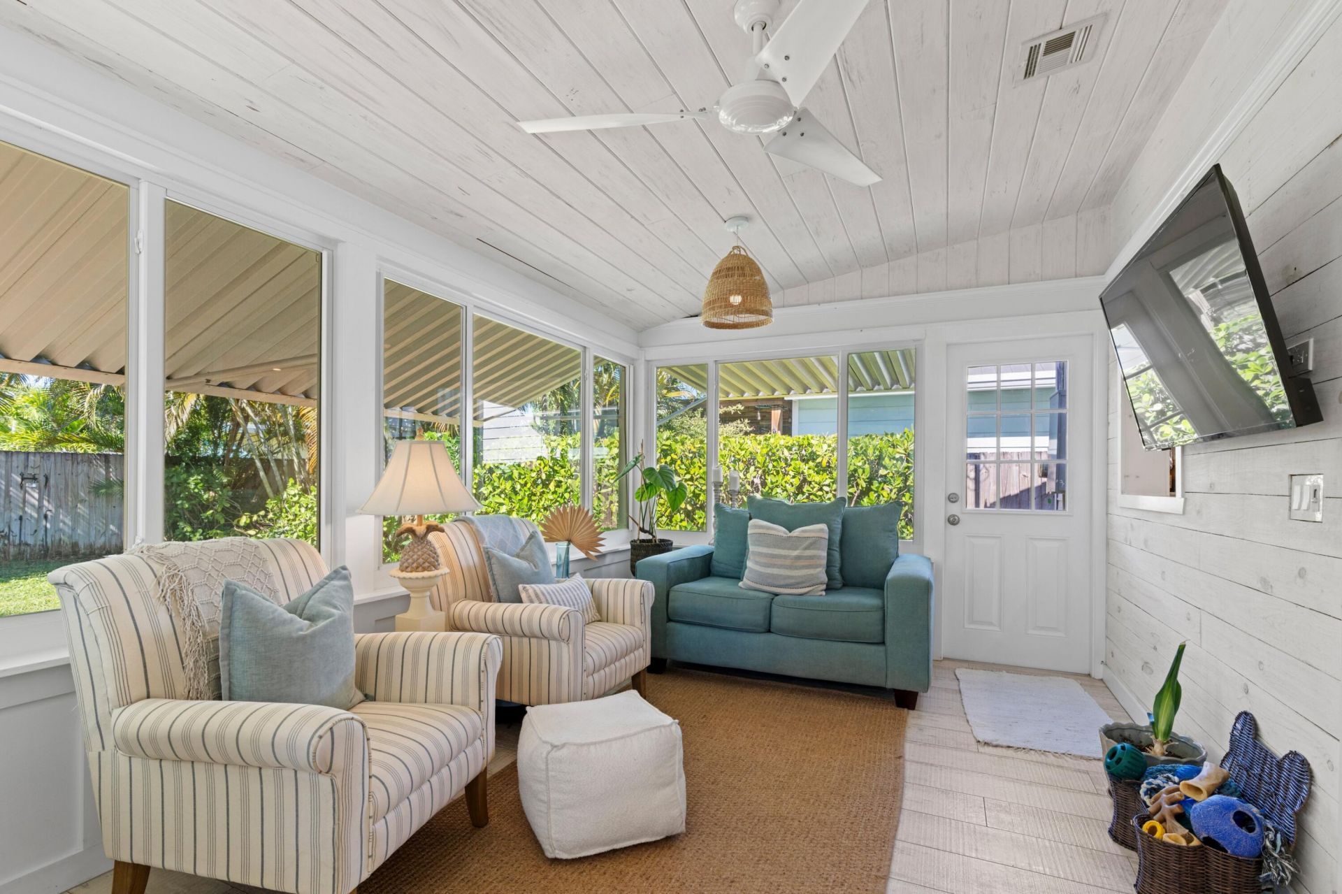 1517 N Palmway, Lake Worth Beach, FL 33460 Photo