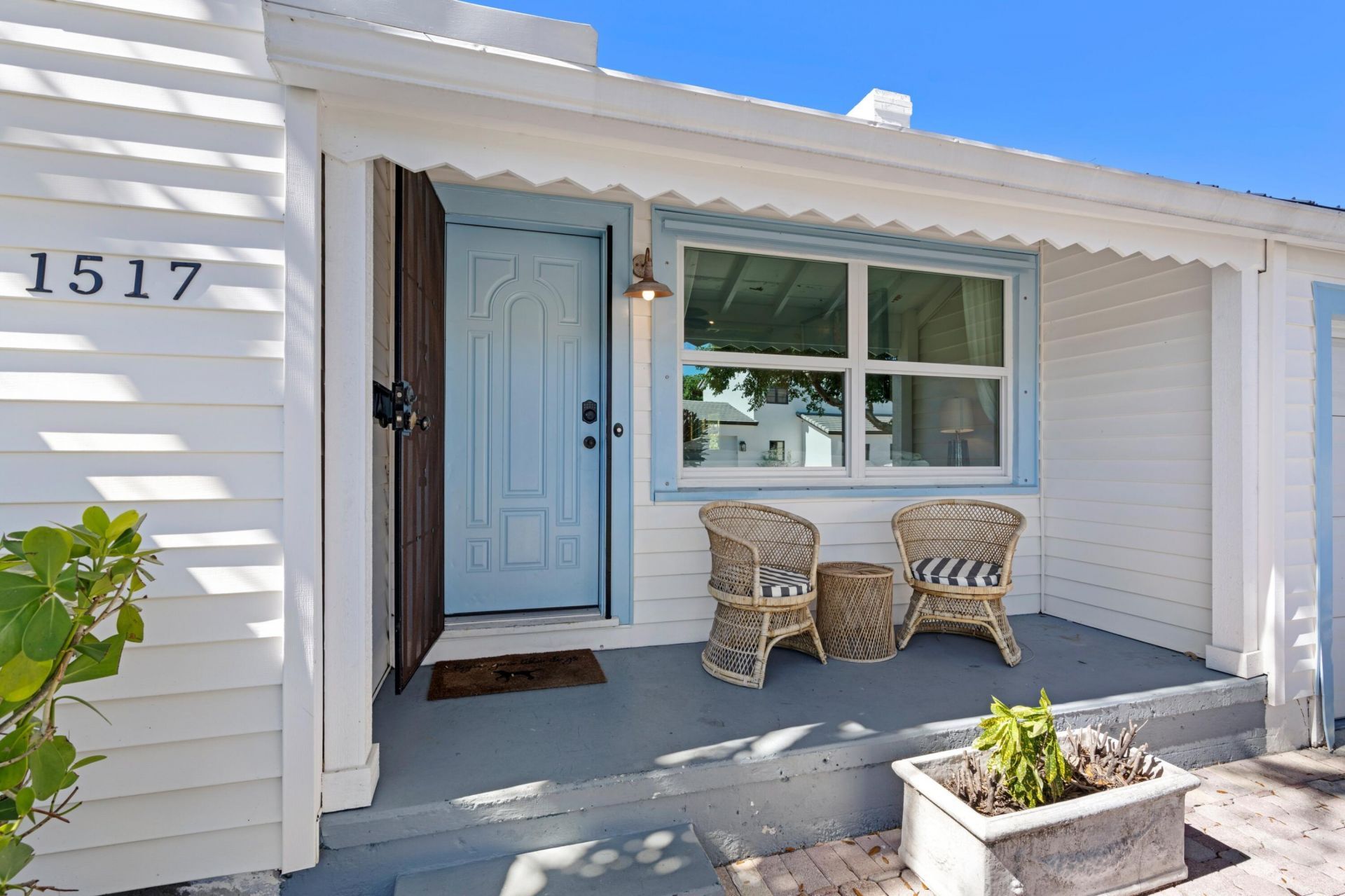 1517 N Palmway, Lake Worth Beach, FL 33460 Photo