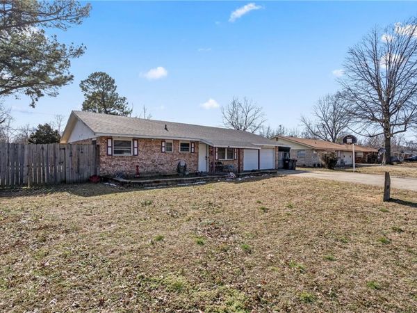 2005 Patti Avenue, Springdale, AR 72762