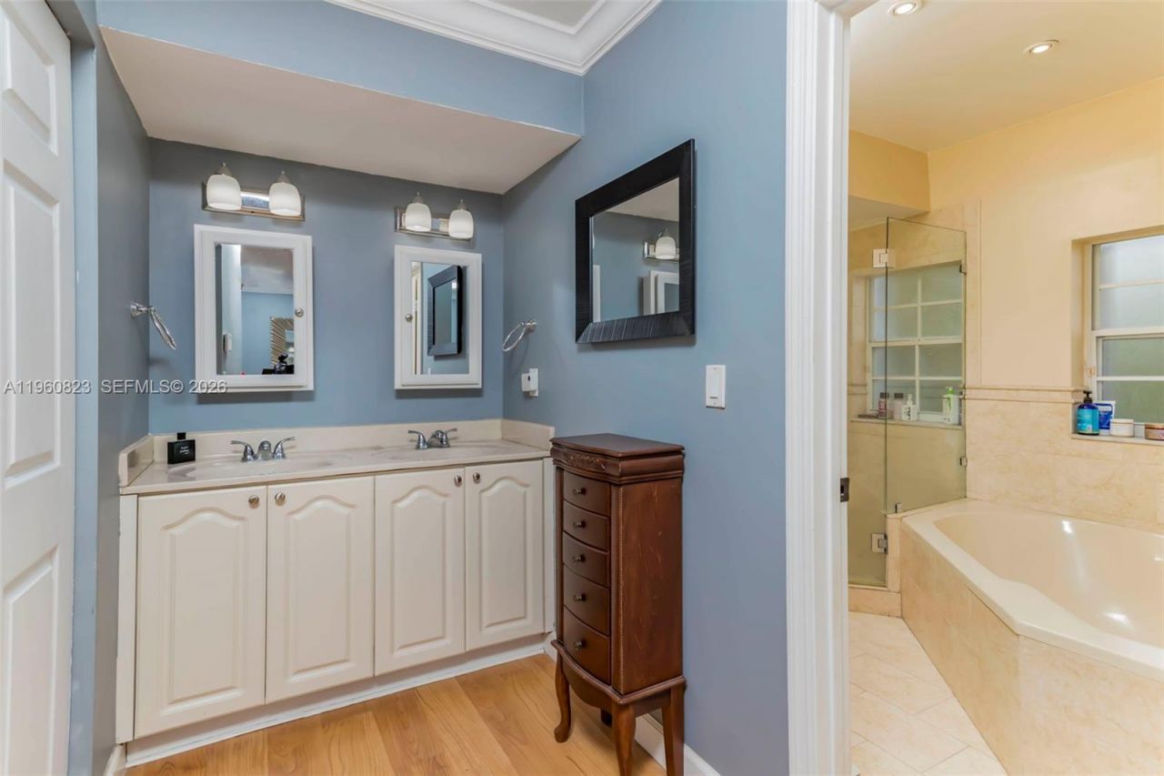 11351 SW 63rd Ter, Miami, FL 33173 Photo