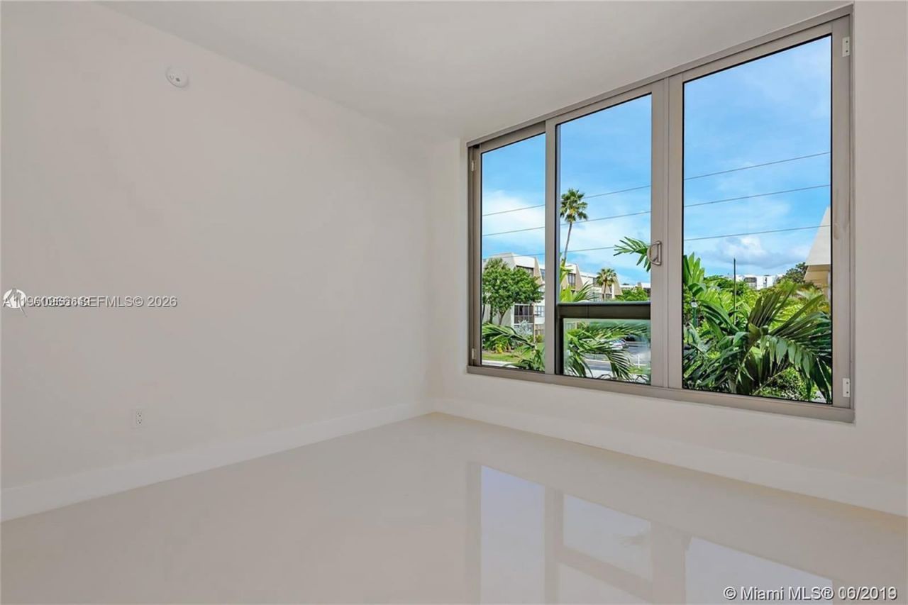 2960 NE 207th St , Unit TS-102, Aventura, FL 33180 Photo