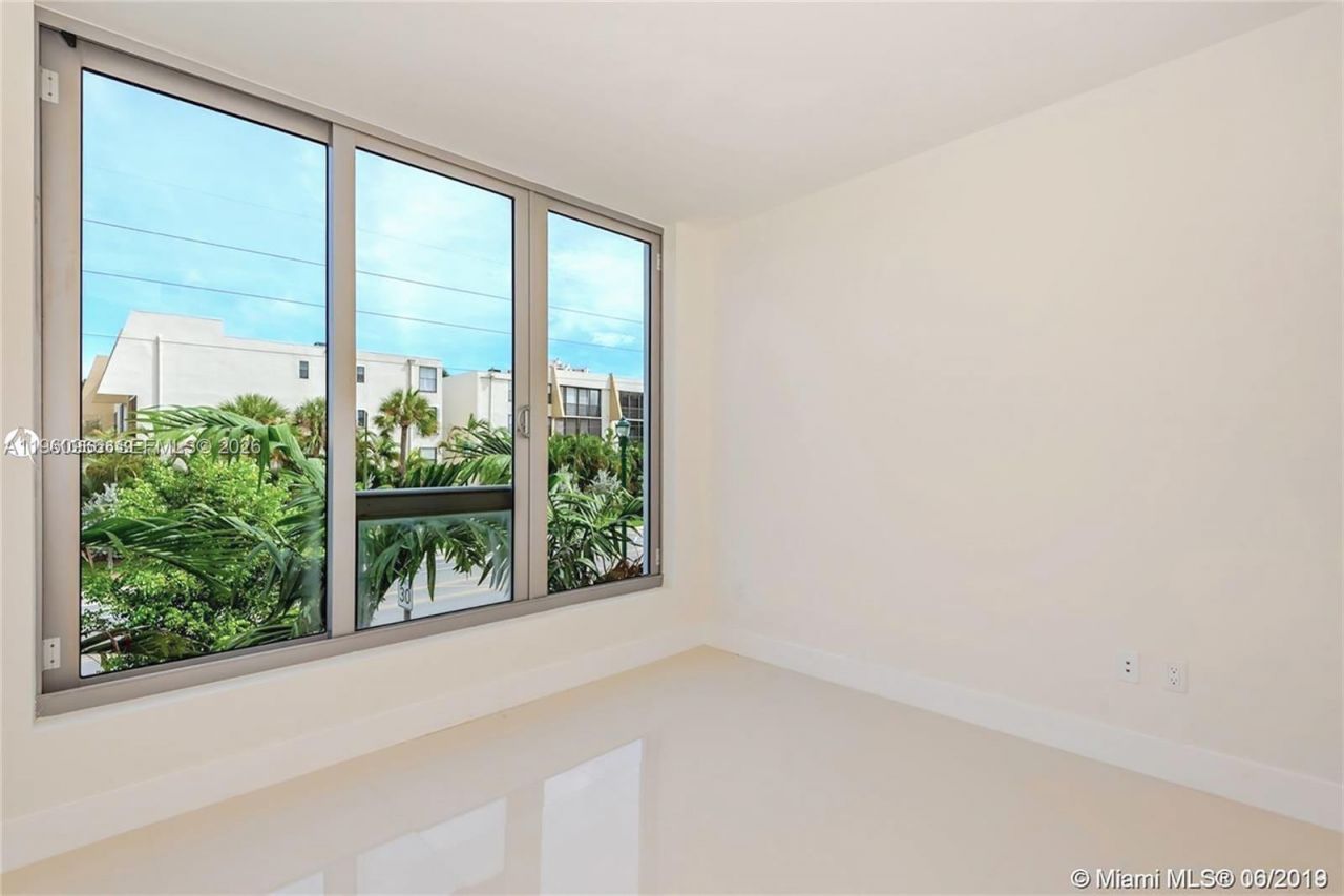 2960 NE 207th St , Unit TS-102, Aventura, FL 33180 Photo
