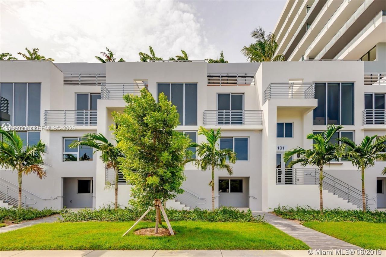 2960 NE 207th St , Unit TS-102, Aventura, FL 33180 Photo