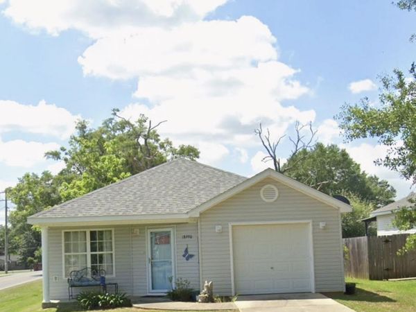 18990 E Hammond Street, Robertsdale, AL 36567