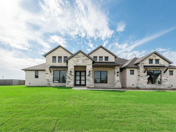 1760 Ryder Lee Lane , Waxahachie, TX 75165