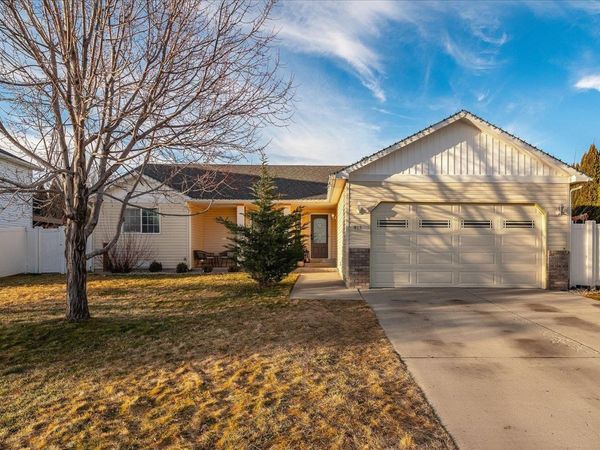 815 E Collin Ave Ave, Medical Lake, WA 99022