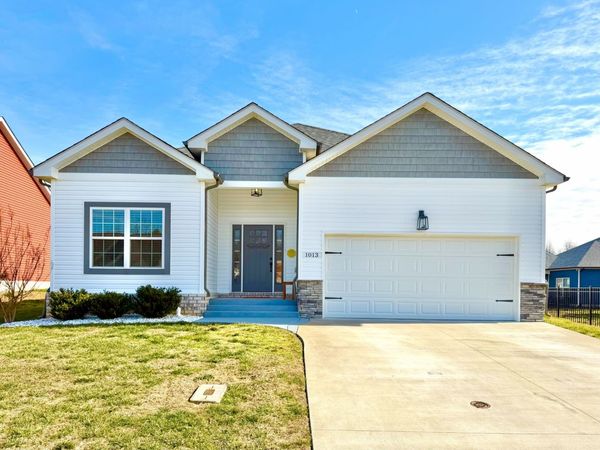 1013 Berry Bnd, Clarksville, TN 37043