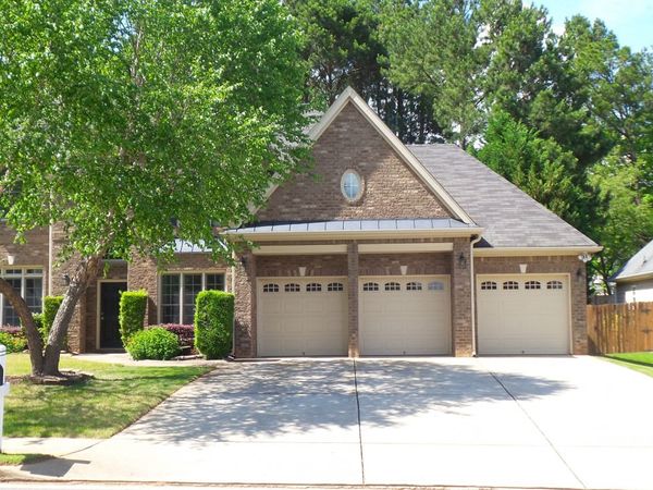 206 Lake Forest Drive, Newnan, GA 30265