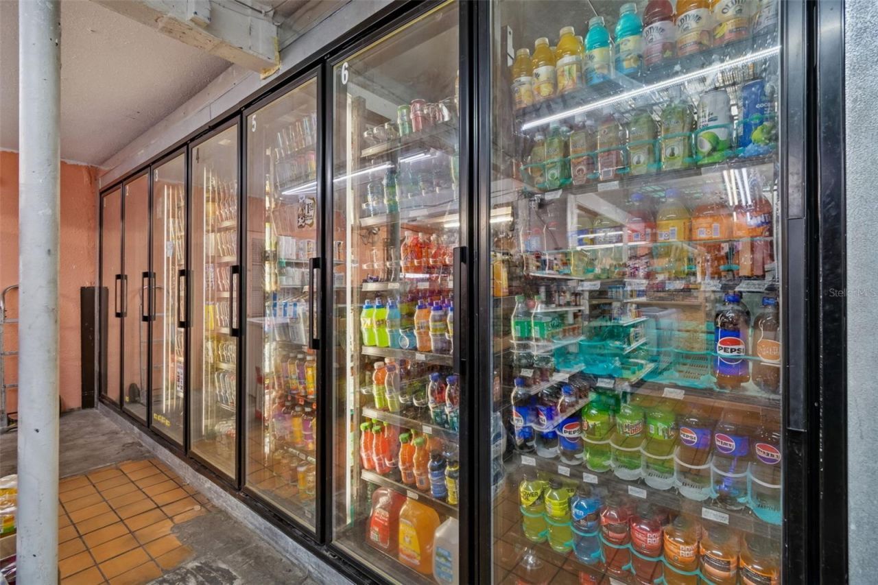 1664 15th Avenue S, Saint Petersburg, FL 33712 Photo