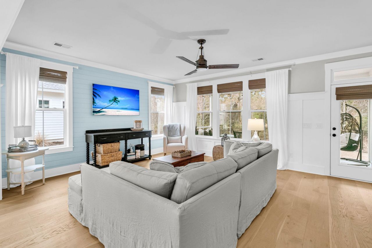 121 Falaise Street Photo 20