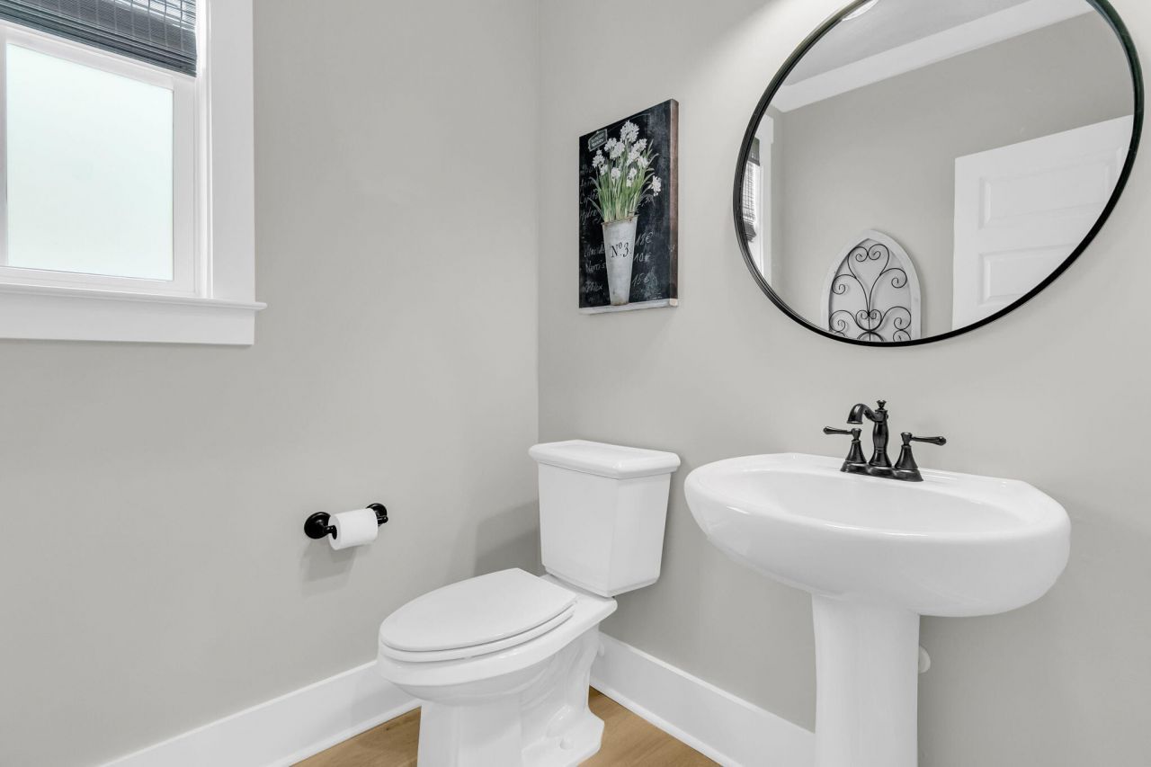 121 Falaise Street Photo 31