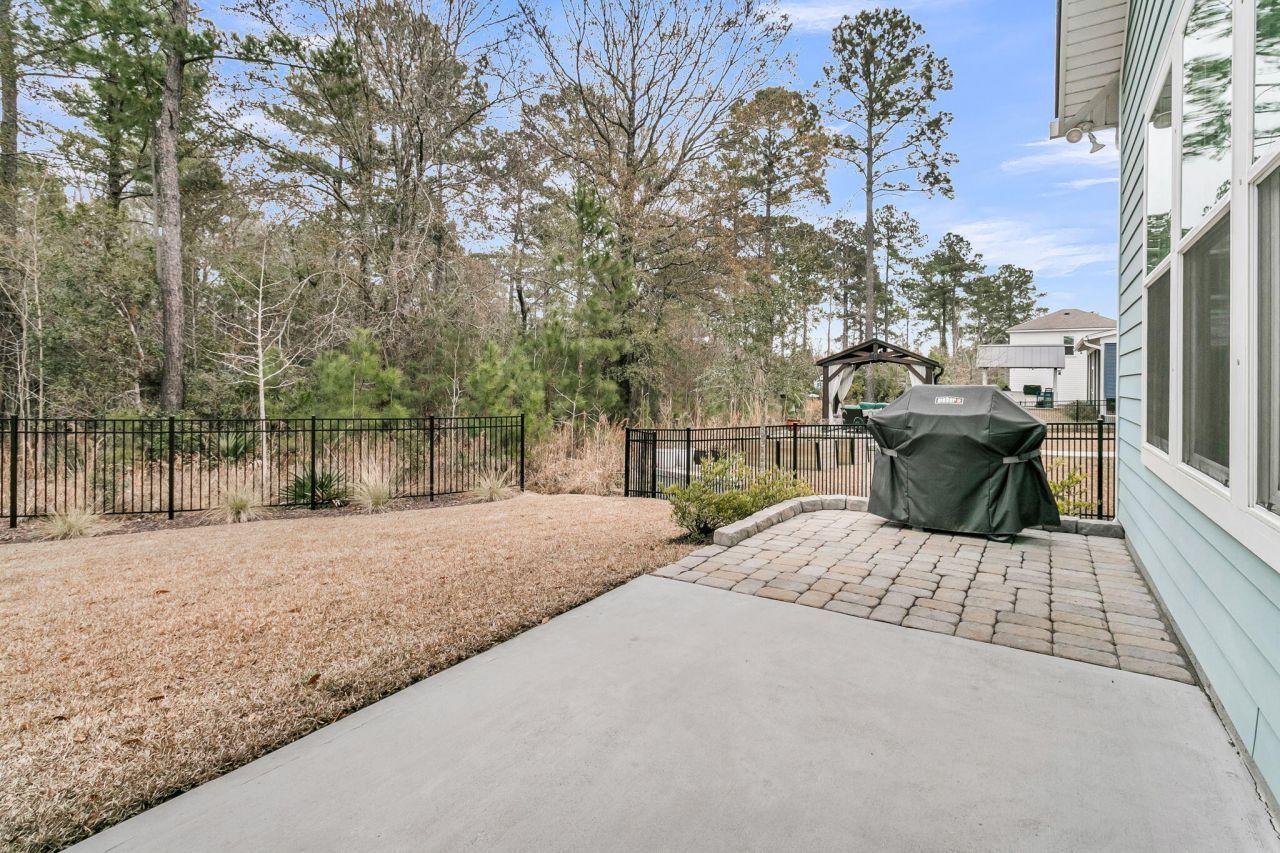 121 Falaise Street Photo 46