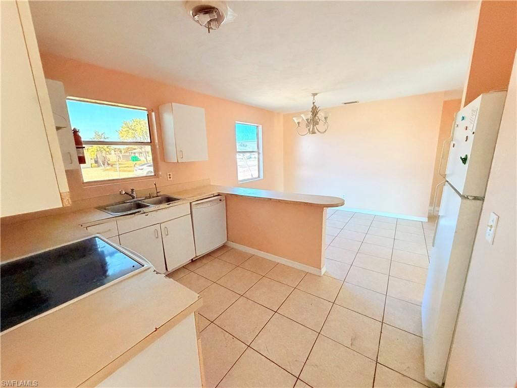 419 NE 16th Pl, Cape Coral, FL 33909 Photo