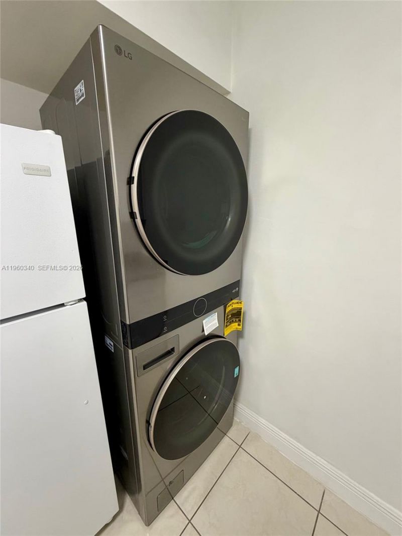 2530 W 67th Pl, Unit 12-29, Hialeah, FL 33016 Photo