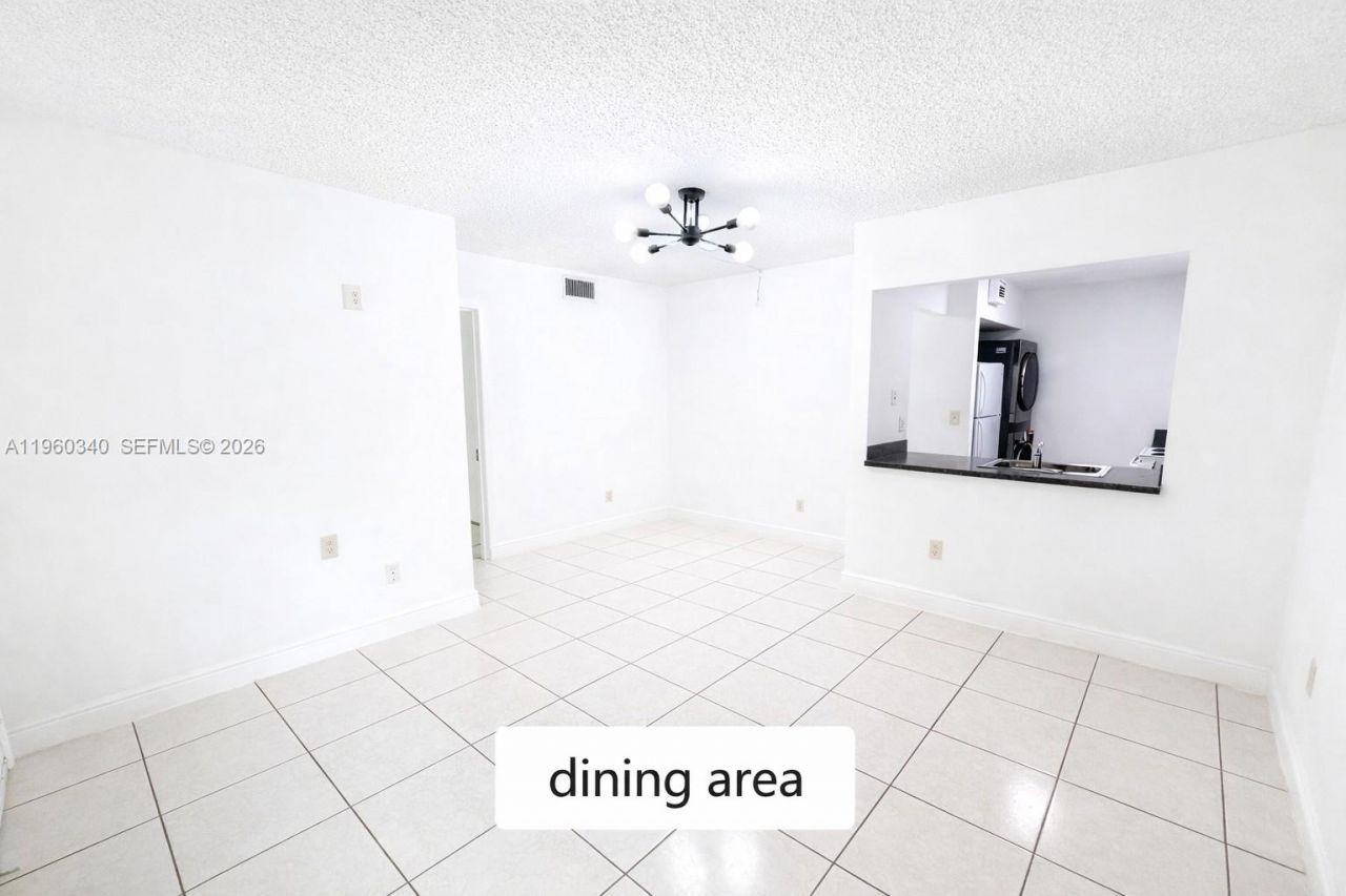 2530 W 67th Pl, Unit 12-29, Hialeah, FL 33016 Photo