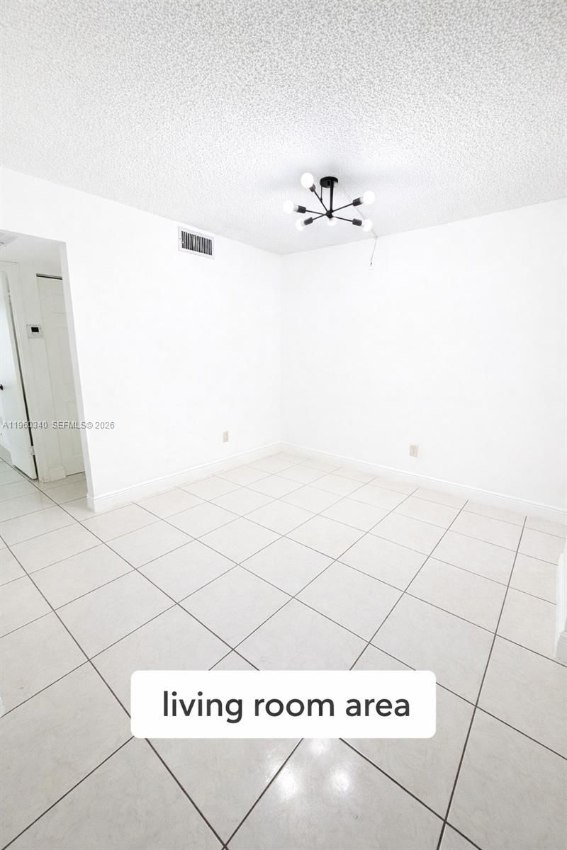 2530 W 67th Pl, Unit 12-29, Hialeah, FL 33016 Photo
