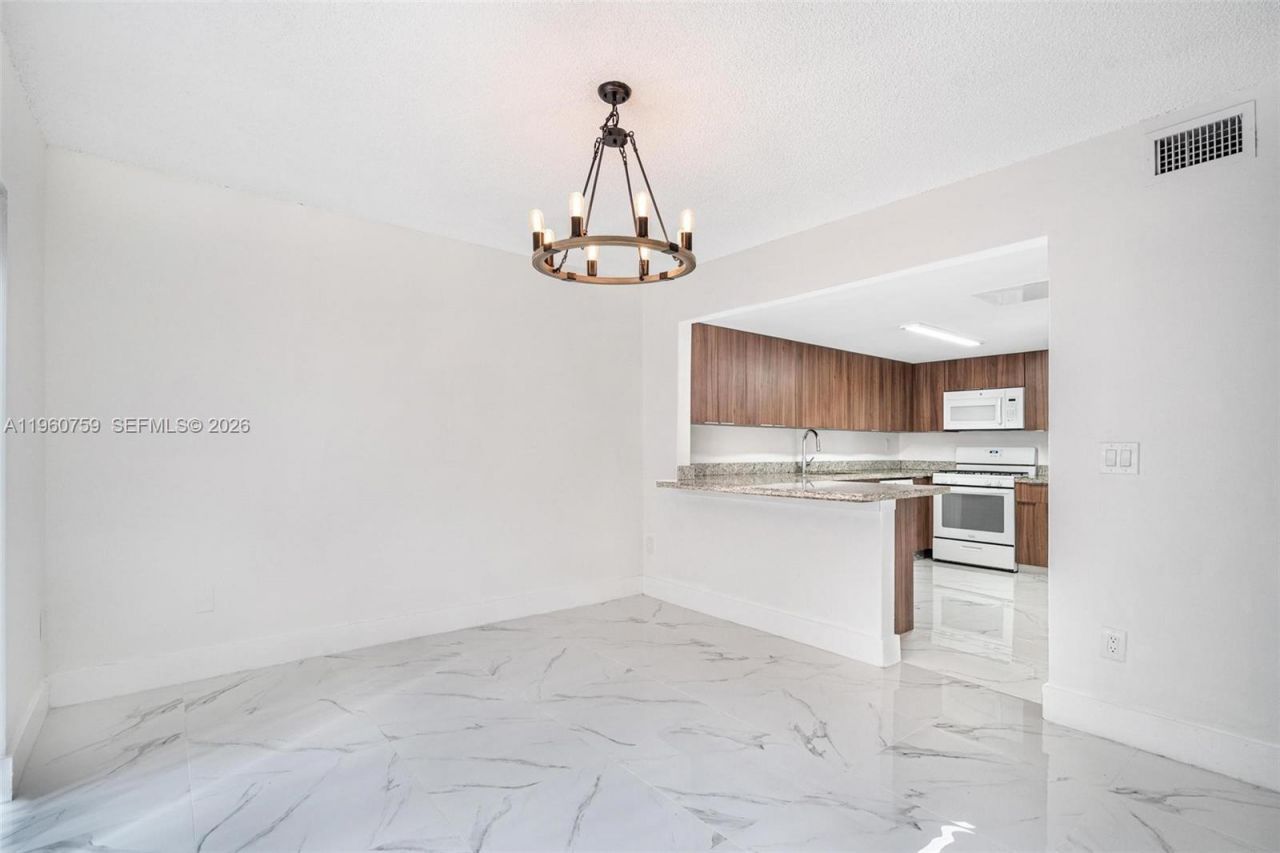 7074 SW 114th Pl, Unit B, Miami, FL 33173 Photo